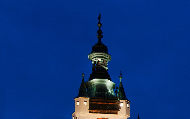 <p>Illumination of the church steeple using 4040 spotlights.</p>

