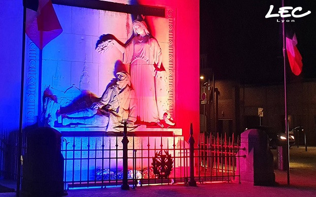 <p>Enhancement of the War Memorial in front of the Comines Town Hall by Lima ref 5681 for blue-white-red lighting.</p>

